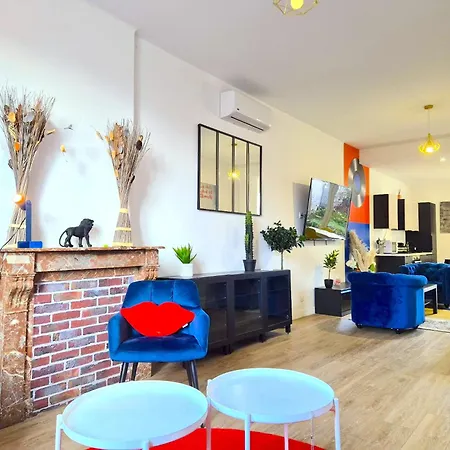 Montreal, Maison Petillante Et Accueillante