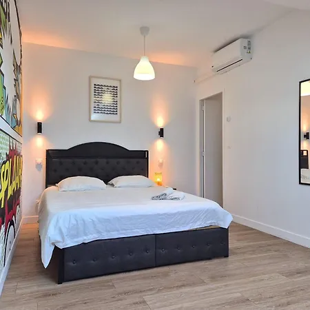 Montreal, Maison Petillante Et Accueillante Reims